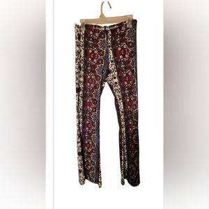 Leggings wide bottom. Large. Mauve brand..soft Jersey material.